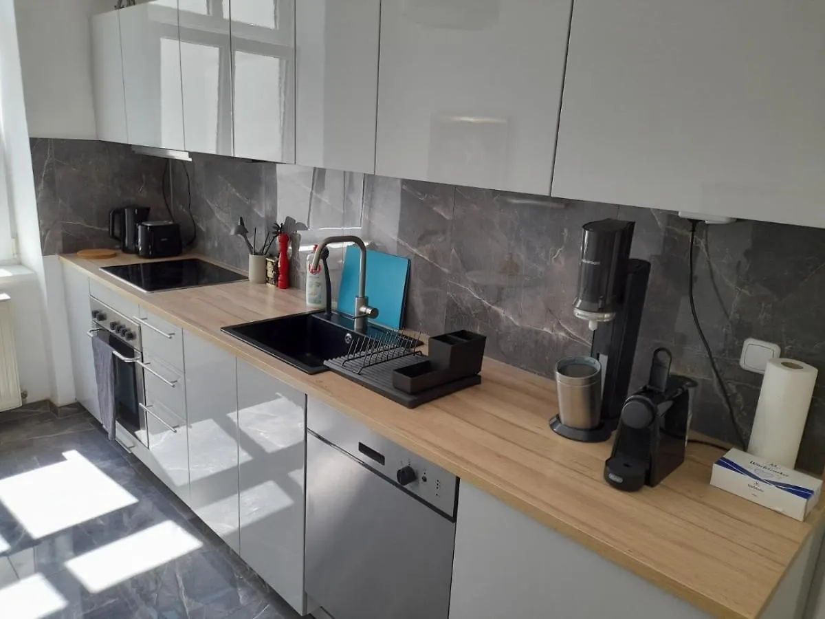 Room B In A Central Aristocratic Apartment Viena 0*,
